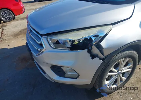 2017 Ford Escape Se z USA, uszkodzony, nr VIN 1FMCU9GD2HUE49288